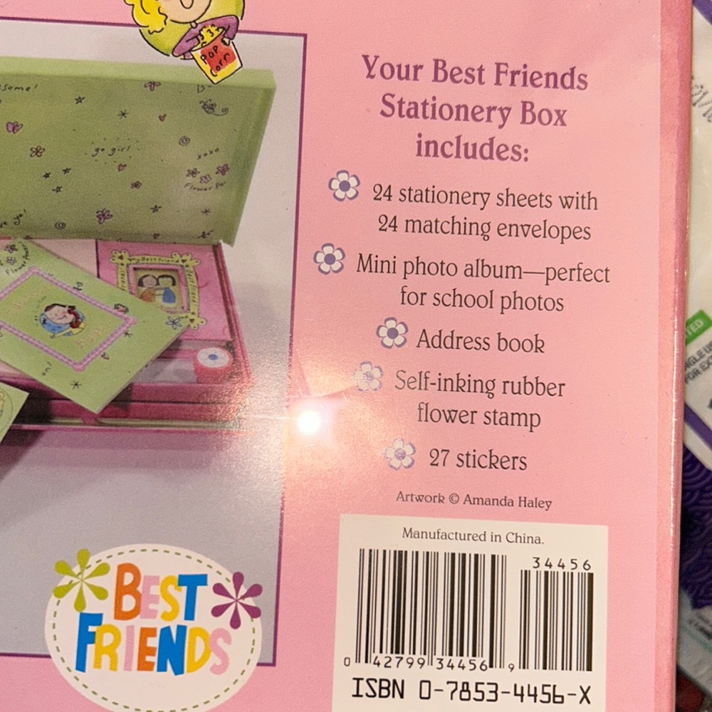 NEW!  BEST FRIENDS Stationery Box